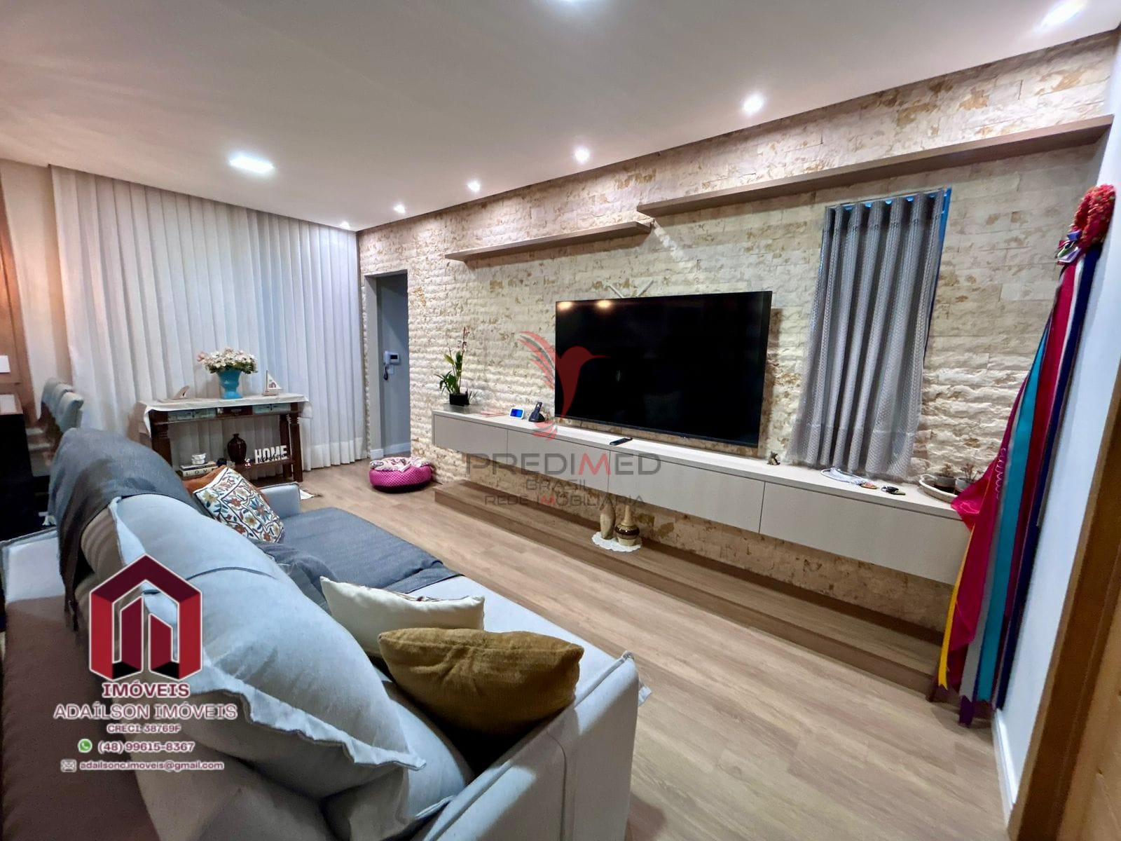Casa Porteira Fechada &agrave; Venda em Balne&aacute;rio Pi&ccedil;arras/SC Brasil  Balneário Piçarras - 