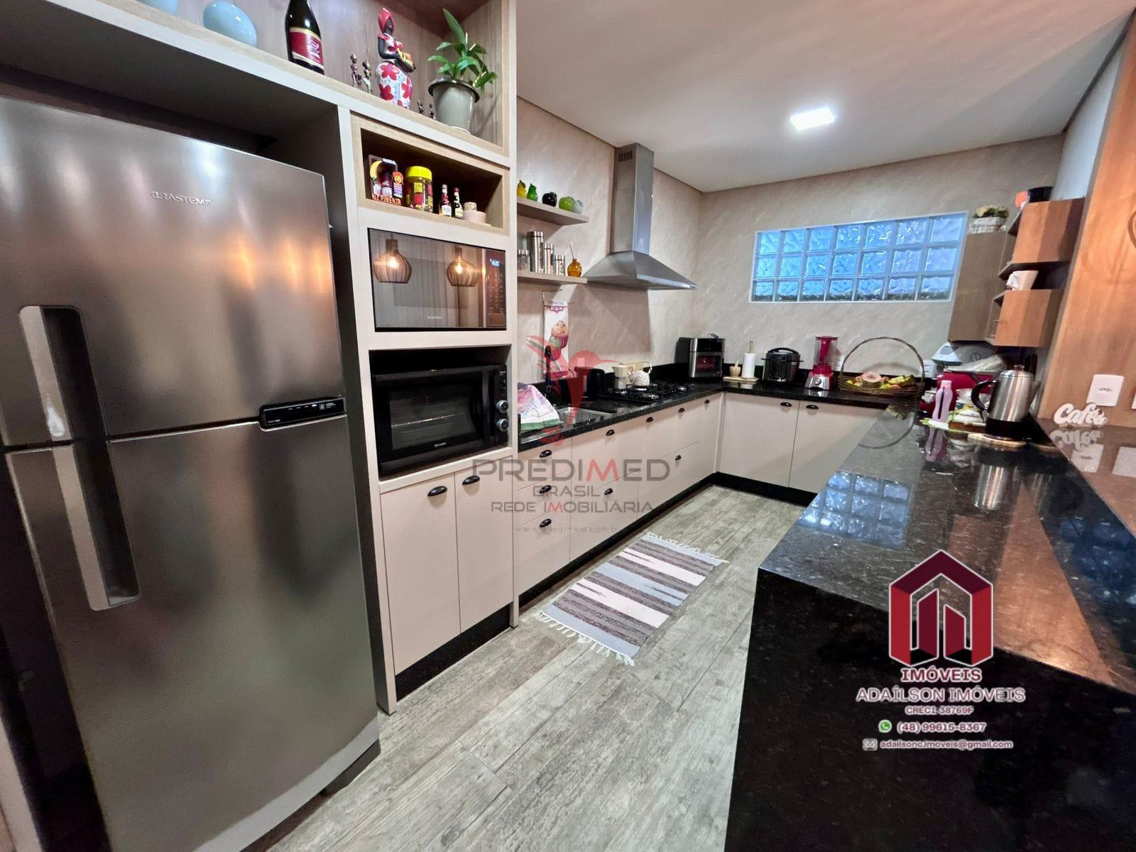 Casa Porteira Fechada &agrave; Venda em Balne&aacute;rio Pi&ccedil;arras/SC Brasil  Balneário Piçarras - 