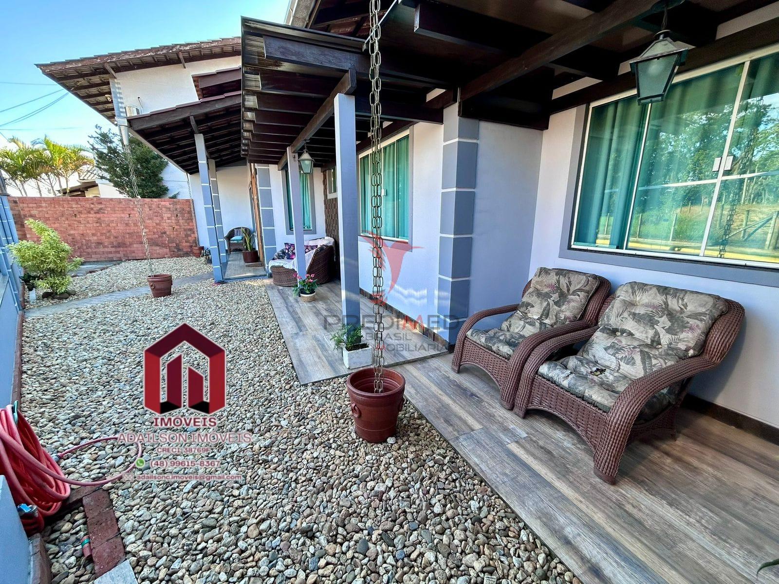 Casa Porteira Fechada &agrave; Venda em Balne&aacute;rio Pi&ccedil;arras/SC Brasil  Balneário Piçarras - 