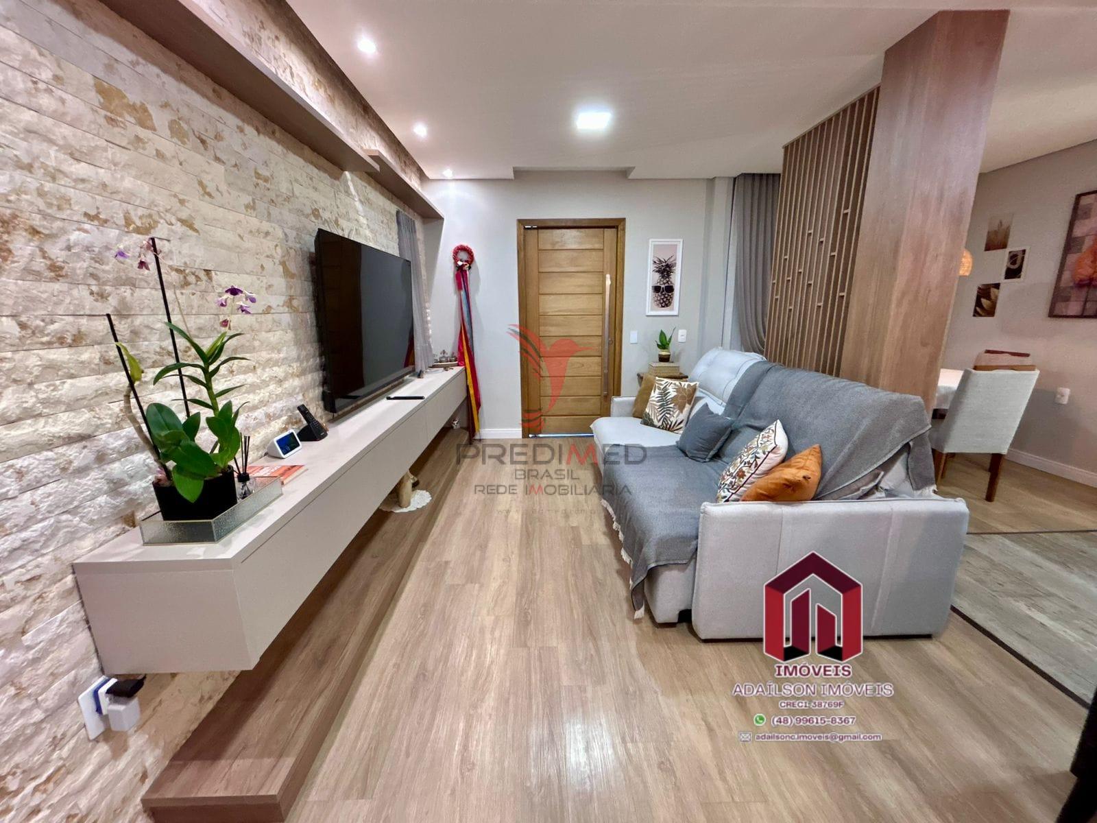 Casa Porteira Fechada &agrave; Venda em Balne&aacute;rio Pi&ccedil;arras/SC Brasil  Balneário Piçarras - 