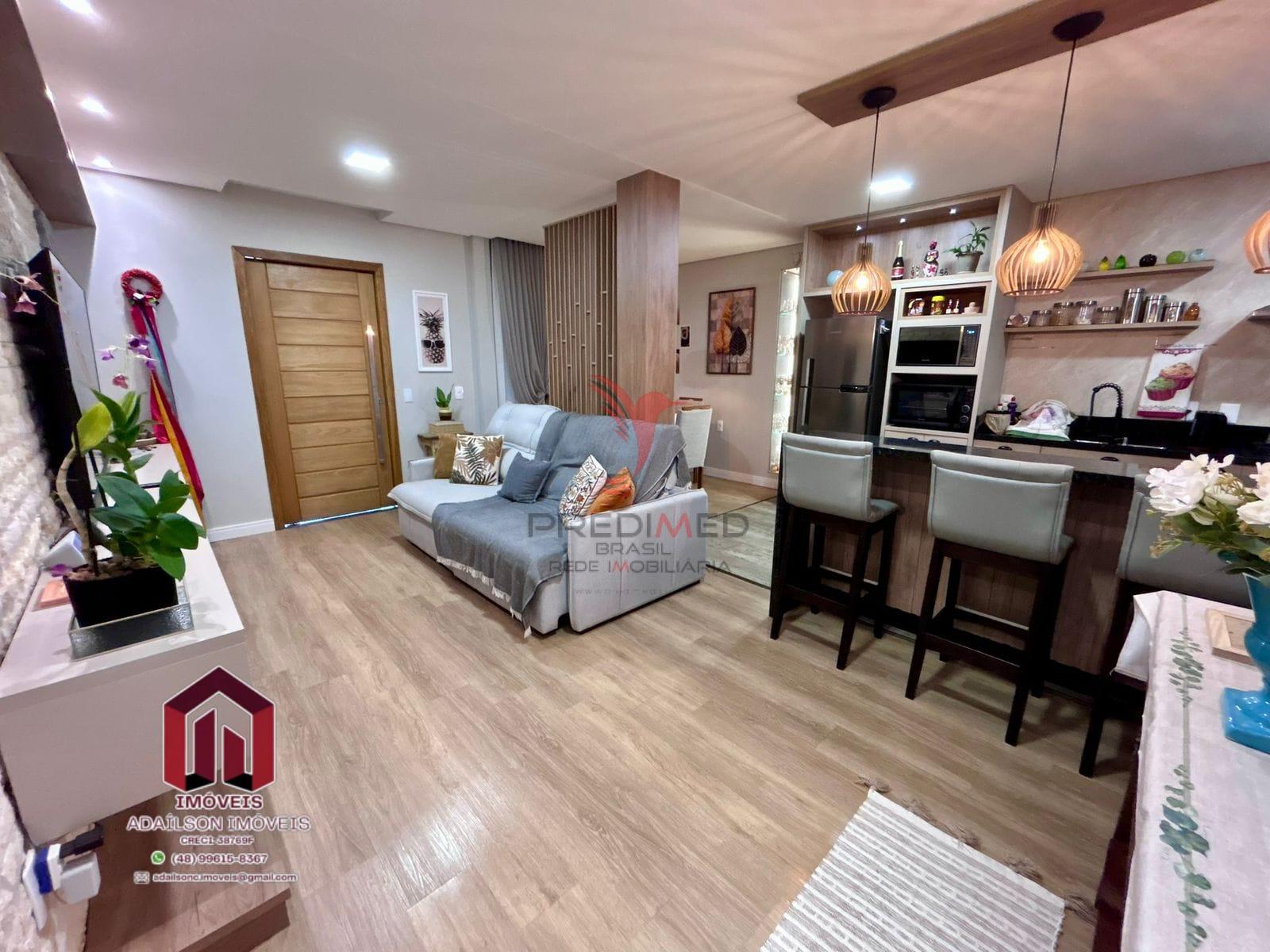 Casa Porteira Fechada &agrave; Venda em Balne&aacute;rio Pi&ccedil;arras/SC Brasil  Balneário Piçarras - 