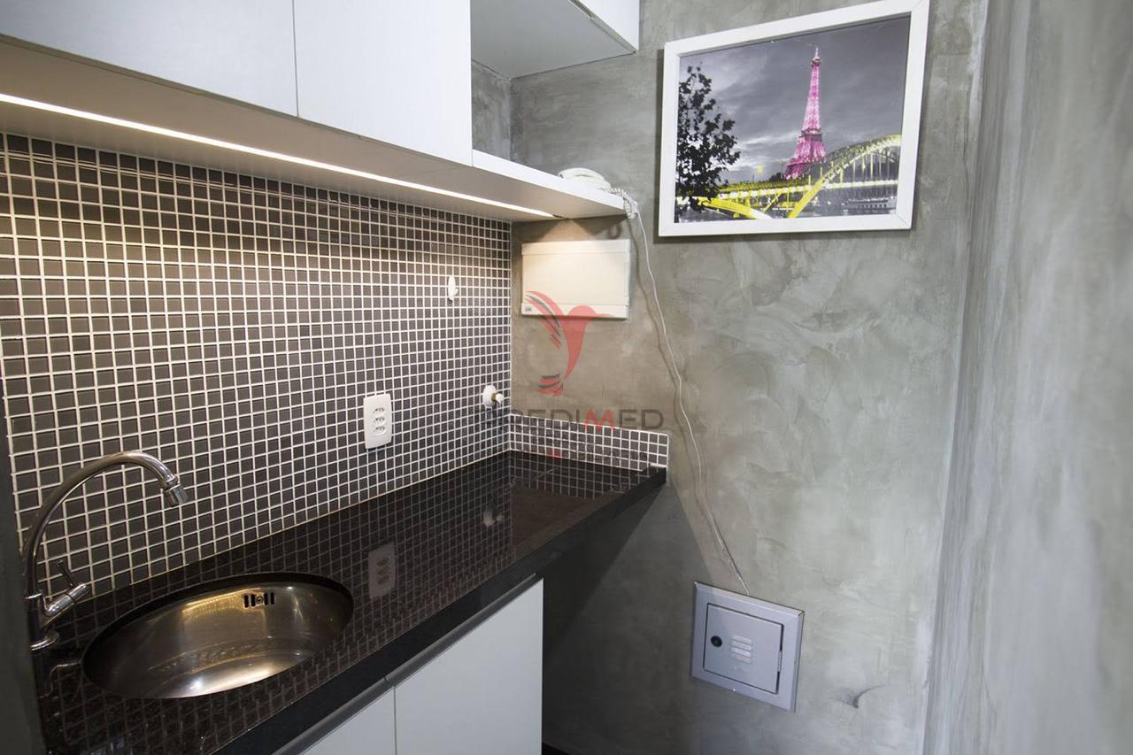 Sala Comercial Reformada | 40 m&sup2; | 1 Vaga | Pr&oacute;xima ao Consulado Americano | Ch&aacute;cara Santo Rua Américo Brasiliense São Paulo - 