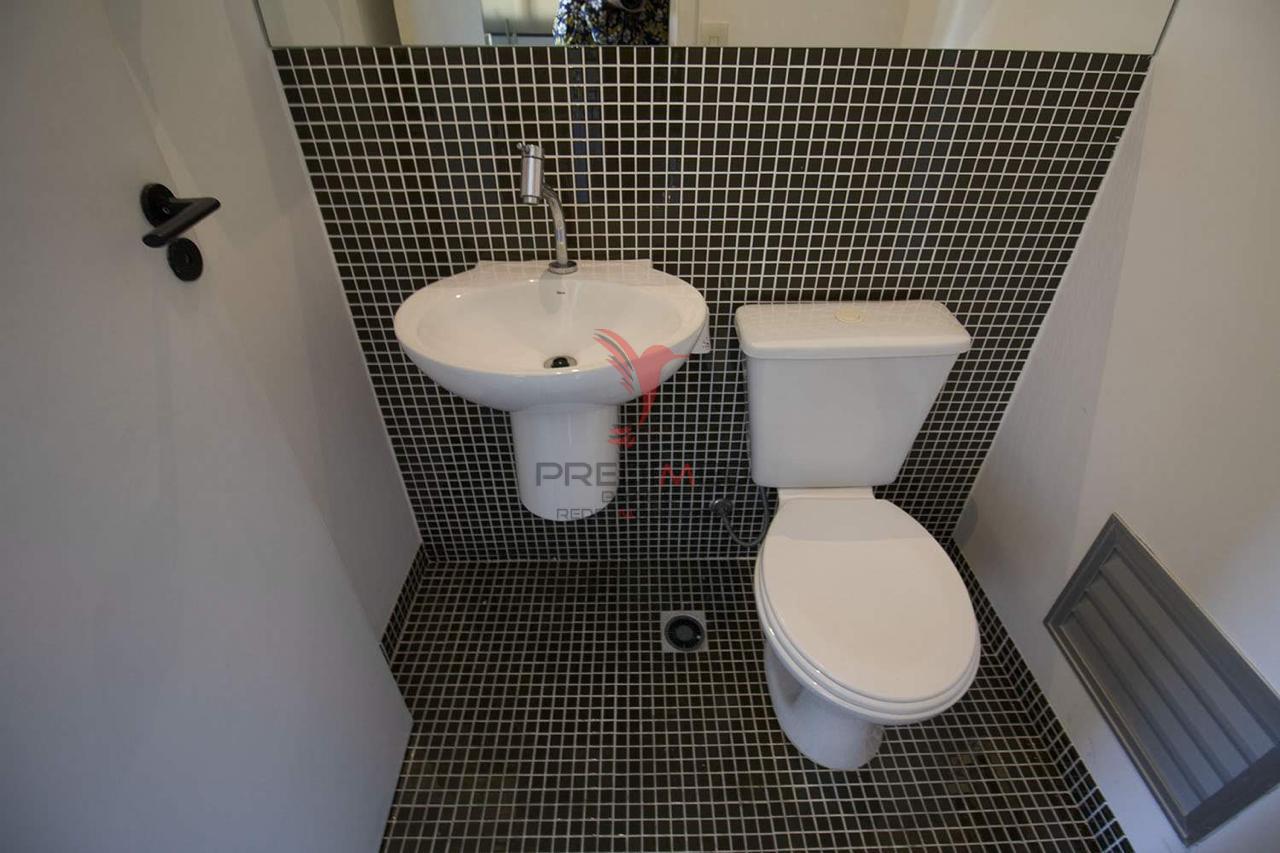 Sala Comercial Reformada | 40 m&sup2; | 1 Vaga | Pr&oacute;xima ao Consulado Americano | Ch&aacute;cara Santo Rua Américo Brasiliense São Paulo - 