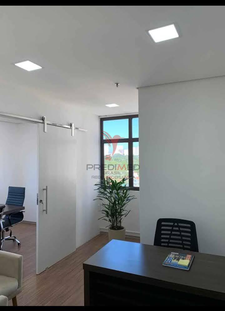 Sala Comercial Reformada | 40 m&sup2; | 1 Vaga | COM MANOBRISTA, VSala Comercia | Ch&aacute;cara Santo Rua Américo Brasiliense São Paulo - 