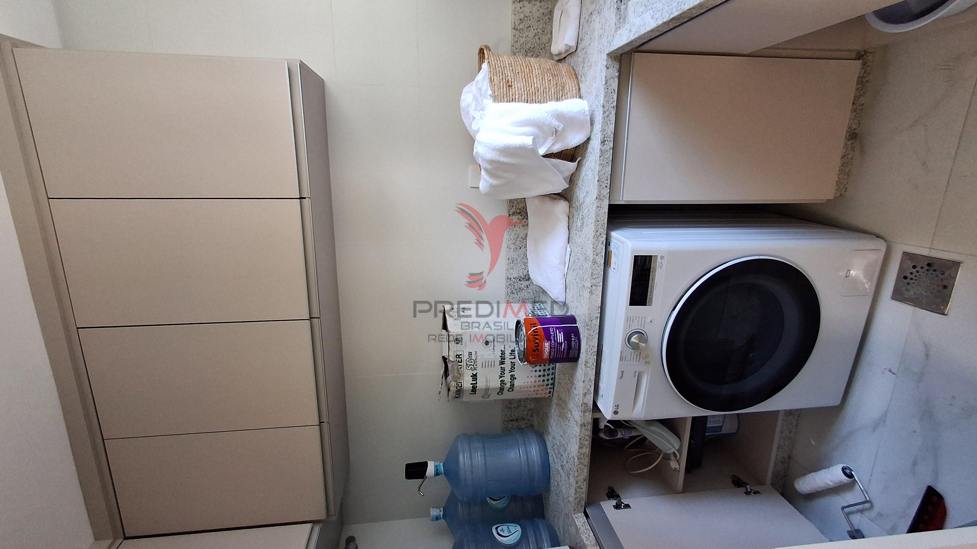 Apartamento alto padr&atilde;o na meia praia  Itapema - 
