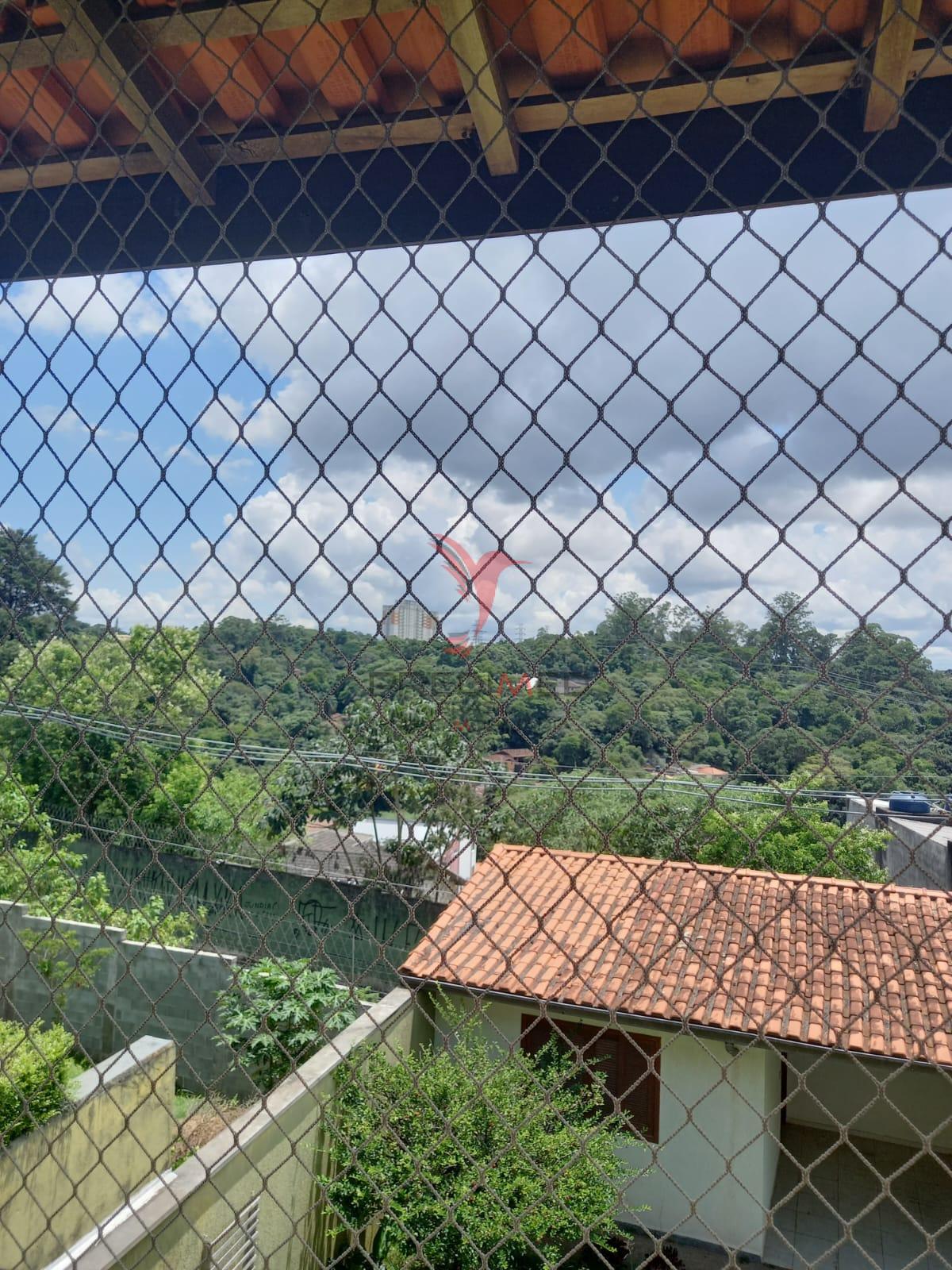 Casa semi-t&eacute;rrea no Condom&iacute;nio S&atilde;o Fernando  em Barueri Estrada das Pitas Barueri - 