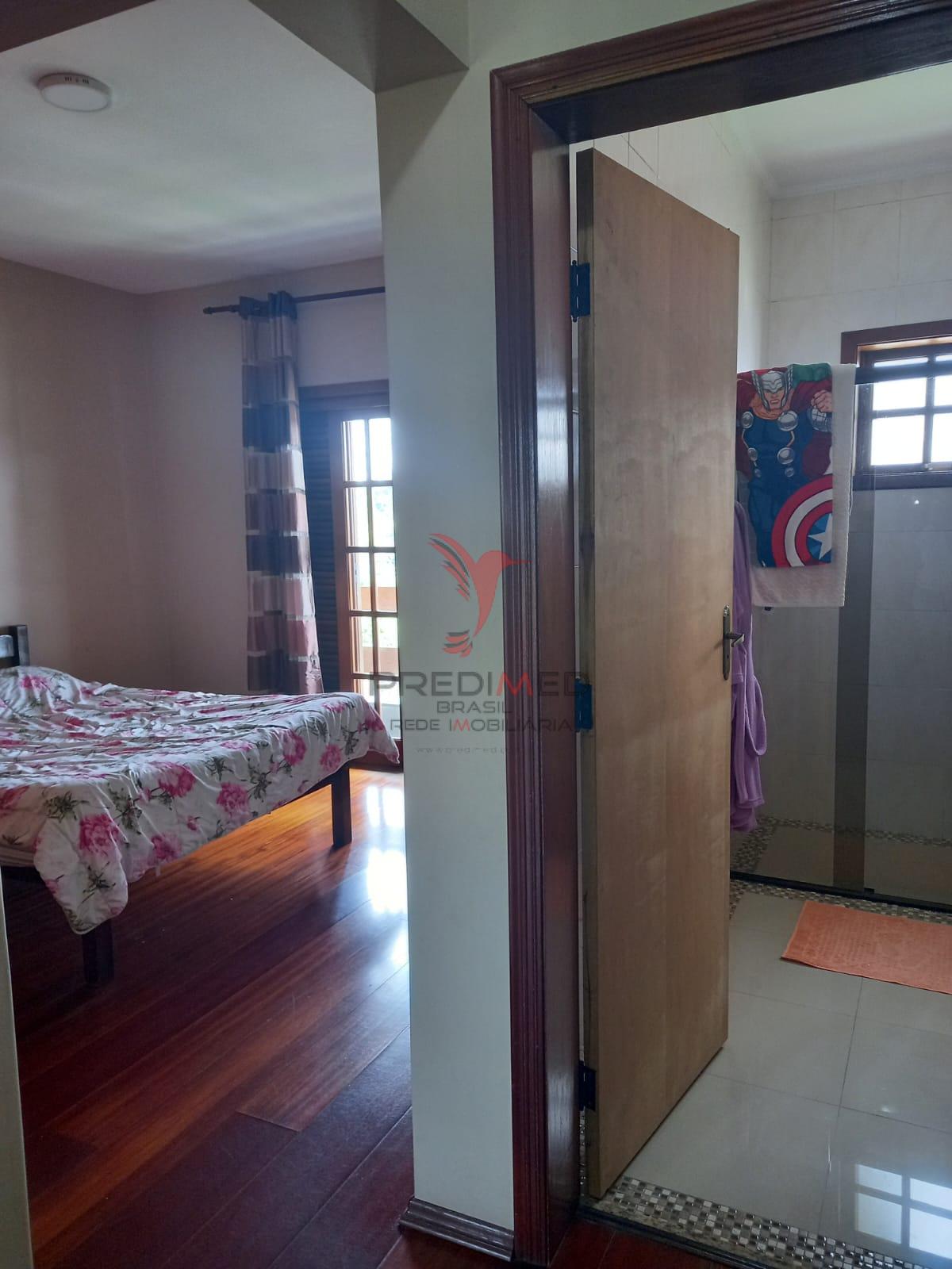 Casa semi-t&eacute;rrea no Condom&iacute;nio S&atilde;o Fernando  em Barueri Estrada das Pitas Barueri - 