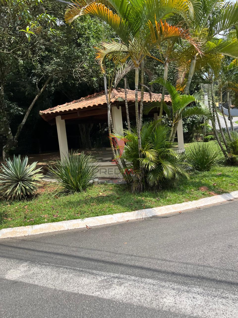 Casa semi-t&eacute;rrea no Condom&iacute;nio S&atilde;o Fernando  em Barueri Estrada das Pitas Barueri - 