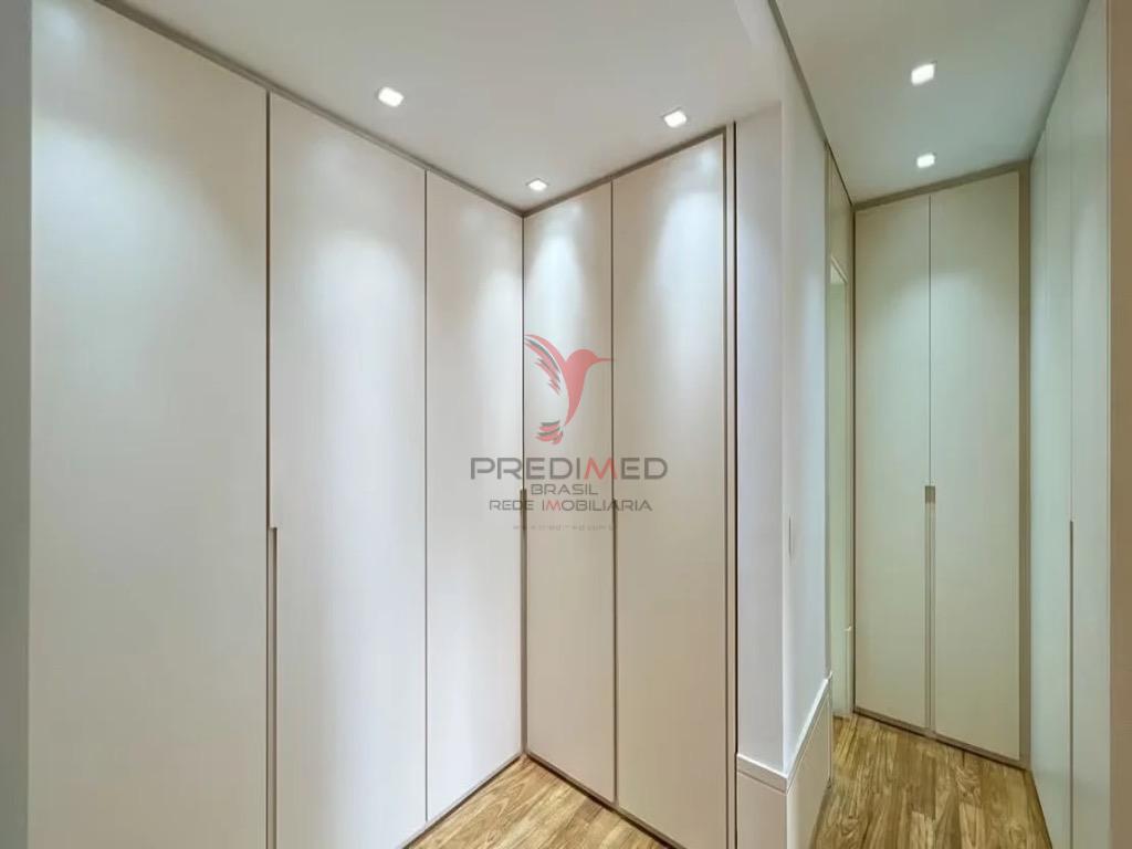 VENDO, ALUGO, NO  CAMPO BELO ESTE BEL&Iacute;SSIMO APARTAMENTO! ANDAR ALTO, 288M2, ACEITA PETH Rua Gabriele D'Annunzio São Paulo - 