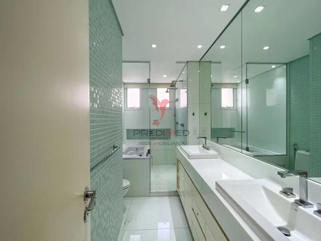 VENDO, ALUGO, NO  CAMPO BELO ESTE BEL&Iacute;SSIMO APARTAMENTO! ANDAR ALTO, 288M2, ACEITA PETH Rua Gabriele D'Annunzio São Paulo - 
