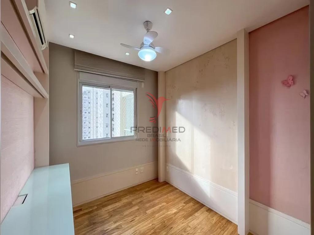 VENDO, ALUGO, NO  CAMPO BELO ESTE BEL&Iacute;SSIMO APARTAMENTO! ANDAR ALTO, 288M2, ACEITA PETH Rua Gabriele D'Annunzio São Paulo - 