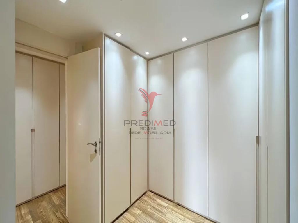 VENDO, ALUGO, NO  CAMPO BELO ESTE BEL&Iacute;SSIMO APARTAMENTO! ANDAR ALTO, 288M2, ACEITA PETH Rua Gabriele D'Annunzio São Paulo - 