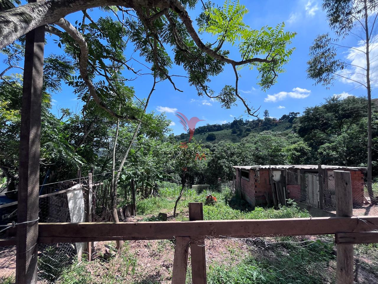 S&iacute;tio com 8.000 metros a venda em Ara&ccedil;ariguama, no bairro Ella Rua Falcão ARACARIGUAMA - 