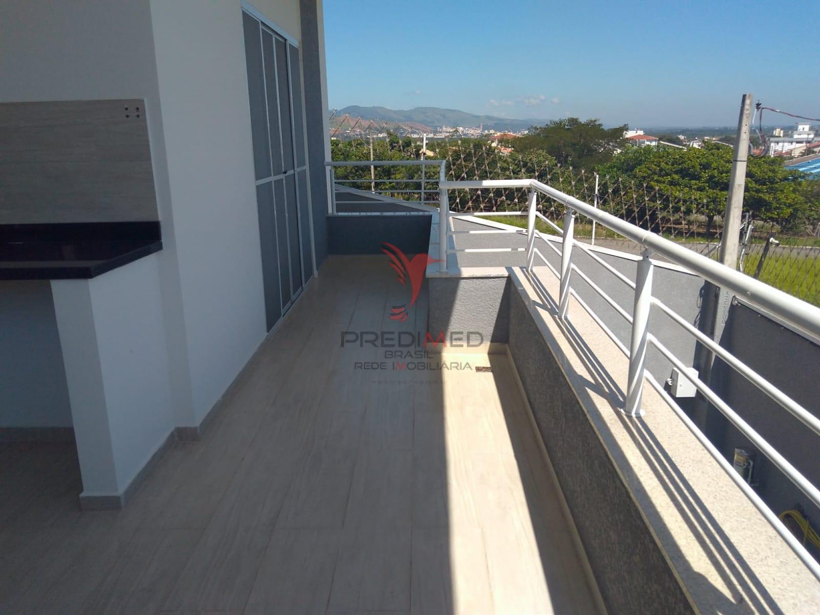Linda Casa com piscina, churrasqueiras, 4 Vagas de Garagem, no Bairro Bela Vista 2  Guaratinguetá - 