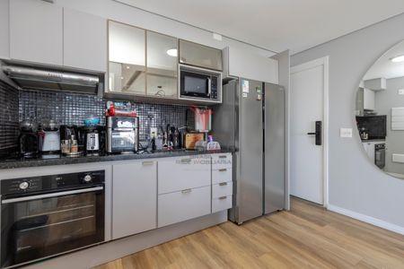 Vendo apartamento, 43m2, andar alto, com um quadro,  uma vaga de garagem, Alto da Boa Vist Avenida Vereador José Diniz São Paulo - 
