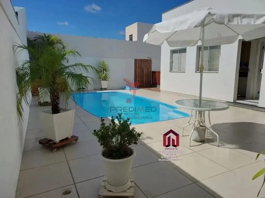EXCELENTE CASA COM 4 DORMITORIOS  PARA A VENDA - EM FLORIANOPOLIS SC BRASIL  Florianópolis - 