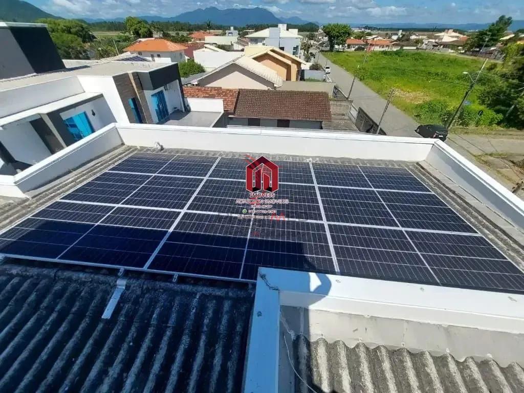 EXCELENTE CASA COM 4 DORMITORIOS  PARA A VENDA - EM FLORIANOPOLIS SC BRASIL  Florianópolis - 