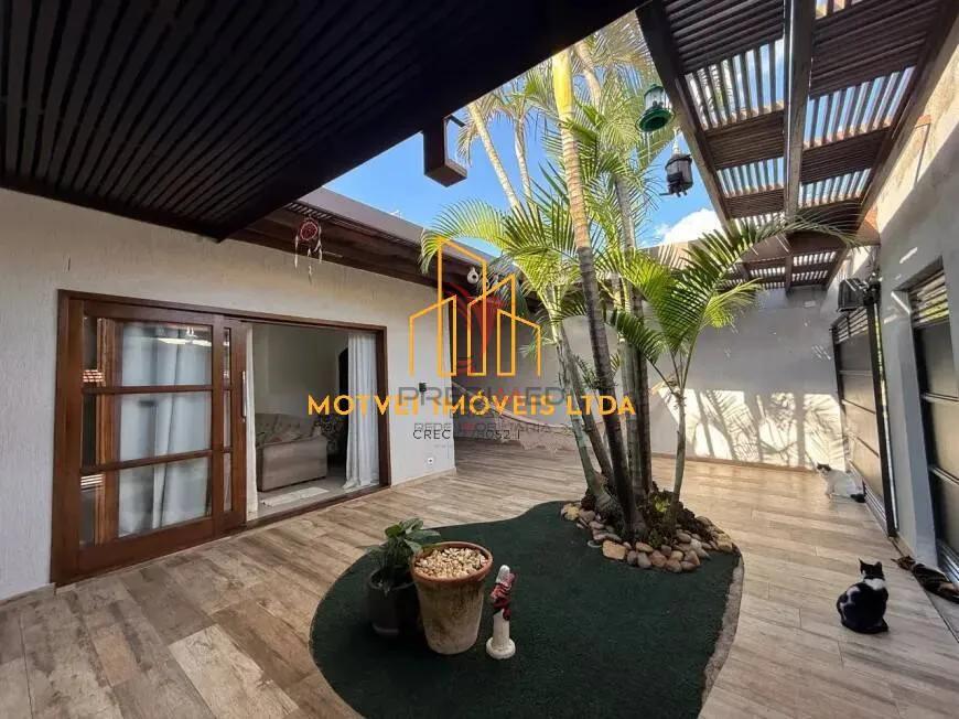 Casa, 3 quartos, 155 m² - Foto 1
