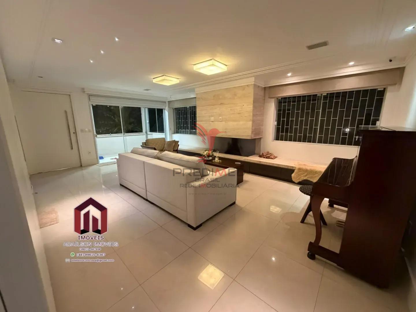 Linda casa com  dormit&oacute;rios um suite a venda em Florian&oacute;polis bairro c&oacute;rrego Grande José Durieux Florianópolis - 
