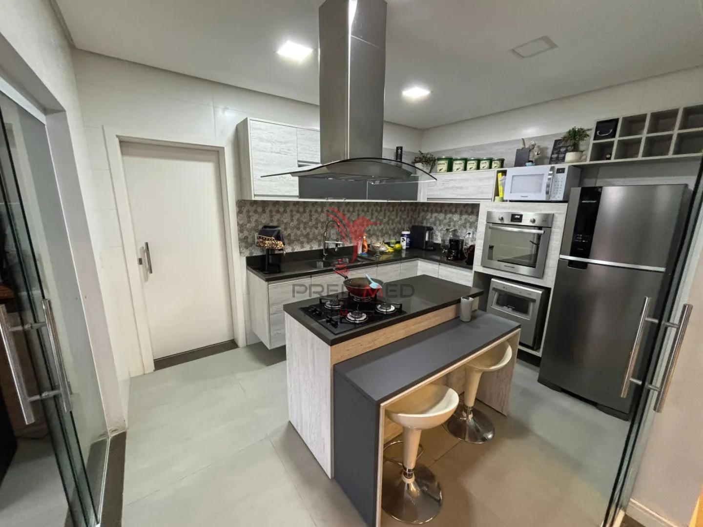 Sobrado, 3 quartos, 327 m² - Foto 12