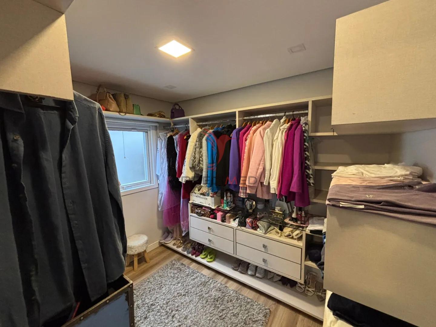 Sobrado, 3 quartos, 327 m² - Foto 24