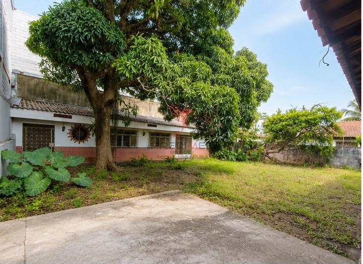 CASA &Agrave; VENDA &ndash; CENTRO DE IGUABA GRANDE R. Mário Belizário de Souza, 51  Iguaba Grande - 