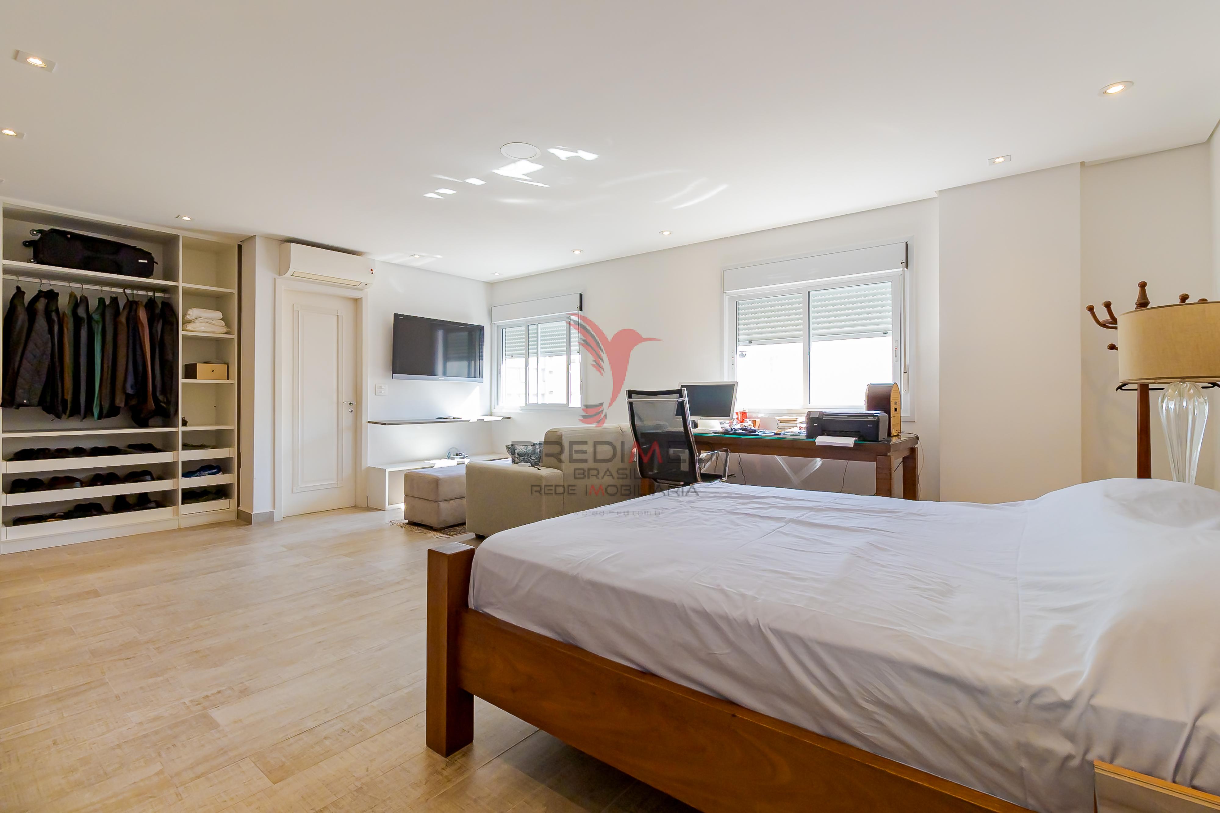Apartamento &agrave; venda no Itaim, com 2 quartos 1 vaga Rua Urimonduba São Paulo - 