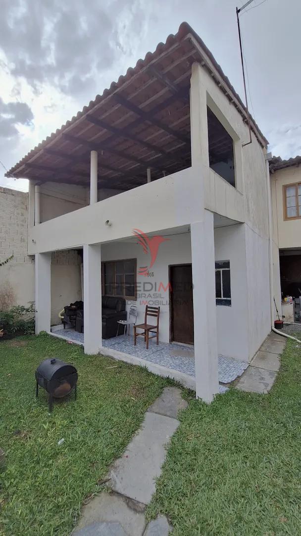 Sobrado com 6 quartos para venda na praia da Arma&ccedil;&atilde;o em Penha-SC  Penha - 