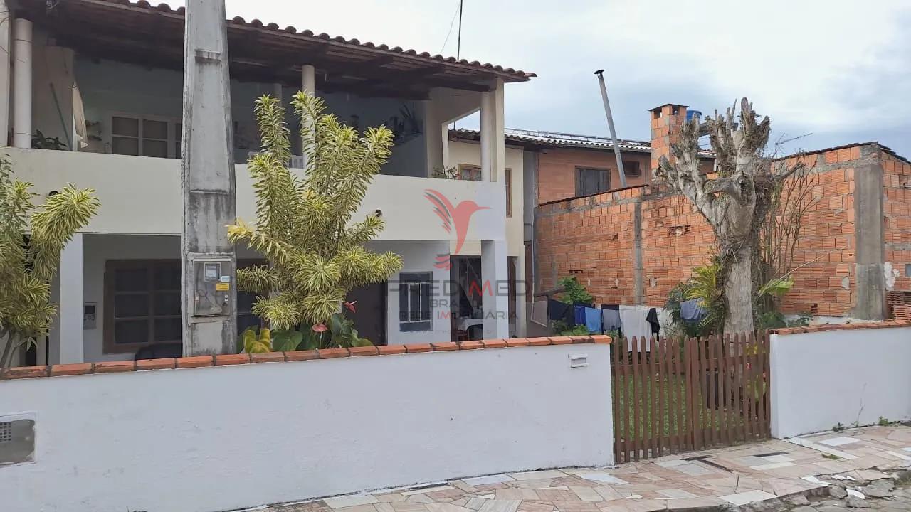 Sobrado com 6 quartos para venda na praia da Arma&ccedil;&atilde;o em Penha-SC  Penha - 