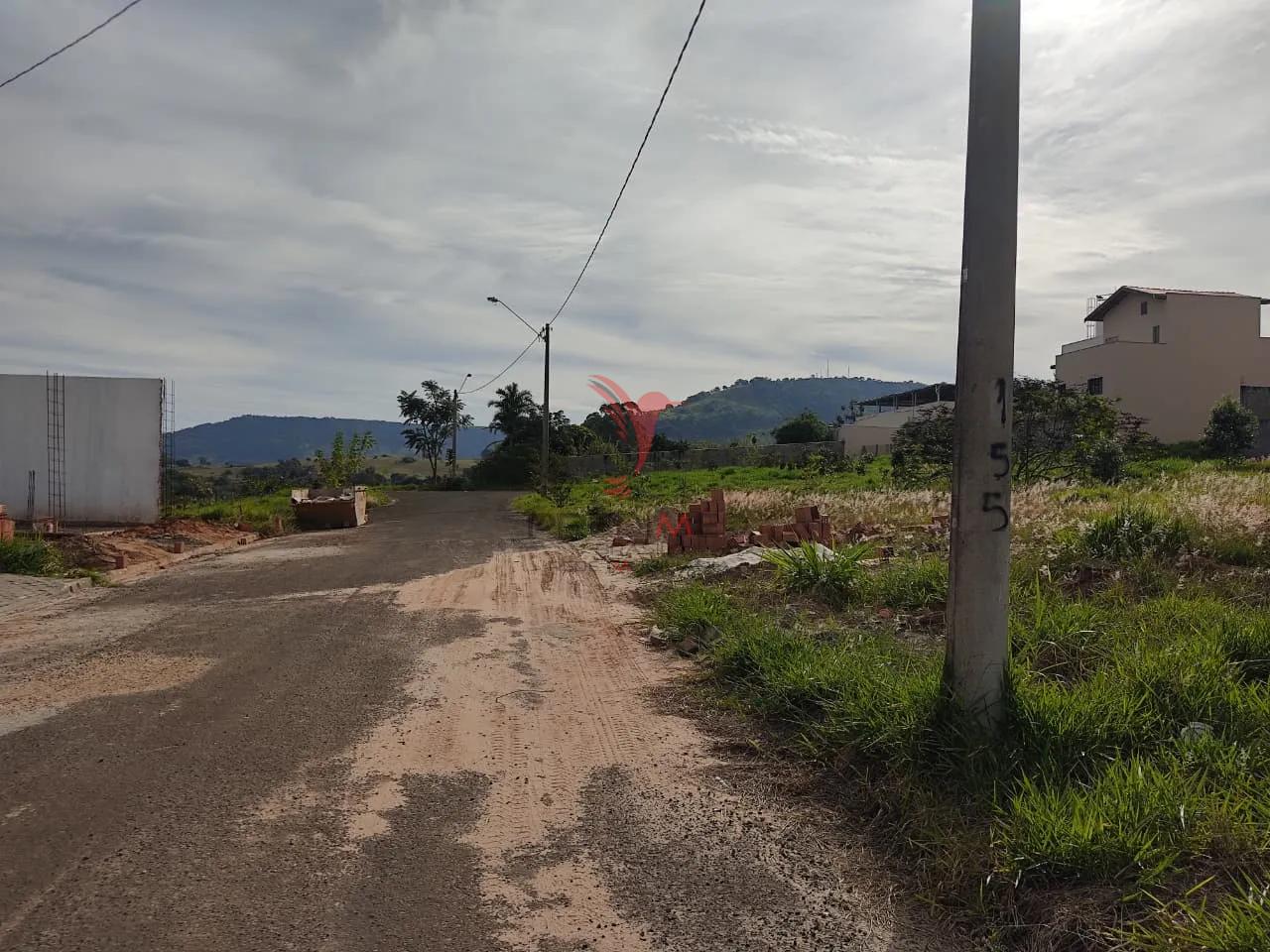 TERRENO 300 M&sup2; R$ 165.000,00 VILA RACCIONE - S&Atilde;O PEDRO/SP  São Pedro - 