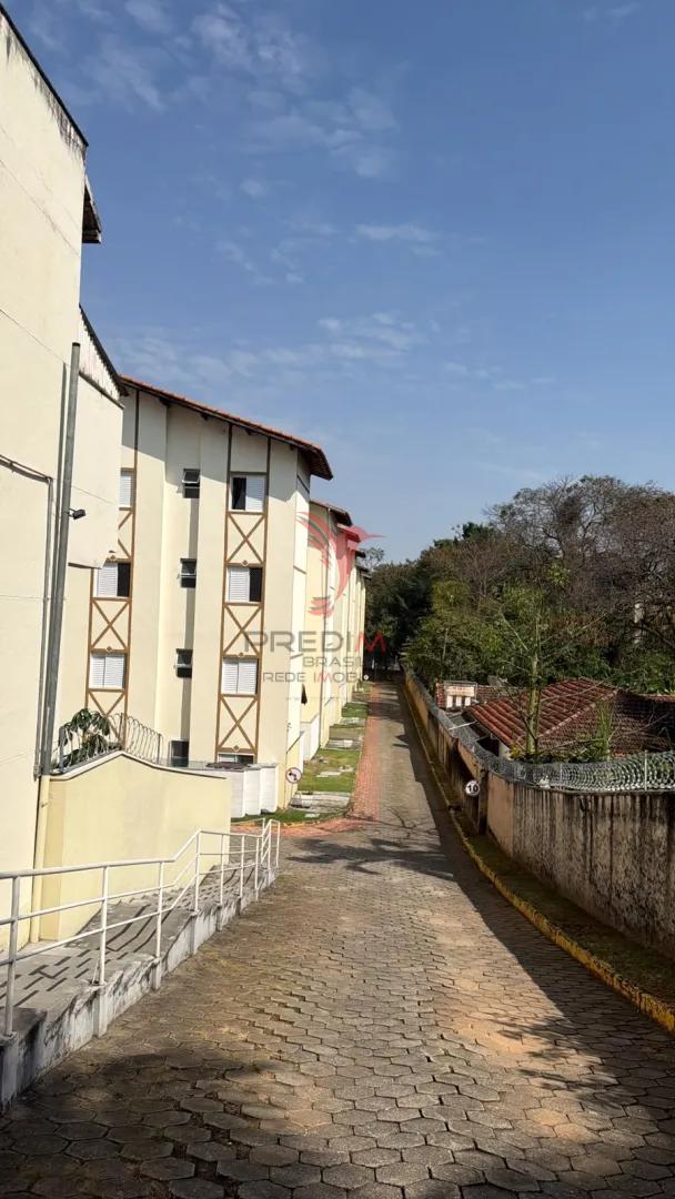 Apartamento no S&atilde;o Benedito em Guaratinguet&aacute;/SP Praça Joaquim Vilela O. Marcondes Guaratinguetá - 