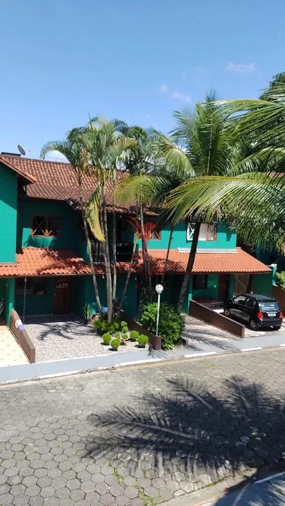 SOBRADO MOBILIADO EM CONDOM&Iacute;NIO FECHADO &ndash; PR&Oacute;XIMO &Agrave; PRAIA  Caraguatatuba - 