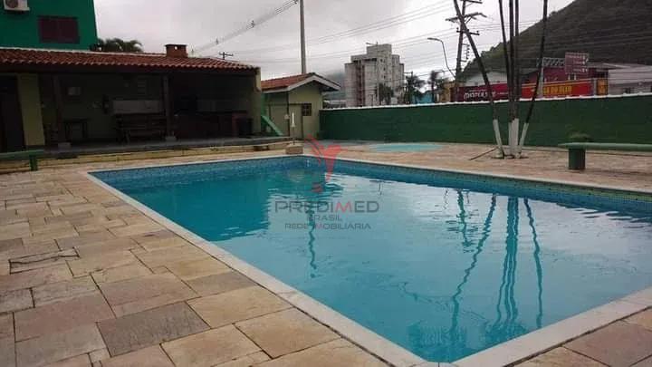 SOBRADO MOBILIADO EM CONDOM&Iacute;NIO FECHADO &ndash; PR&Oacute;XIMO &Agrave; PRAIA  Caraguatatuba - 