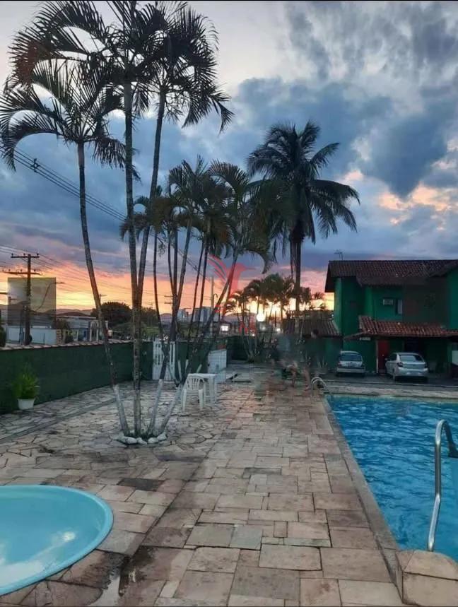 SOBRADO MOBILIADO EM CONDOM&Iacute;NIO FECHADO &ndash; PR&Oacute;XIMO &Agrave; PRAIA  Caraguatatuba - 