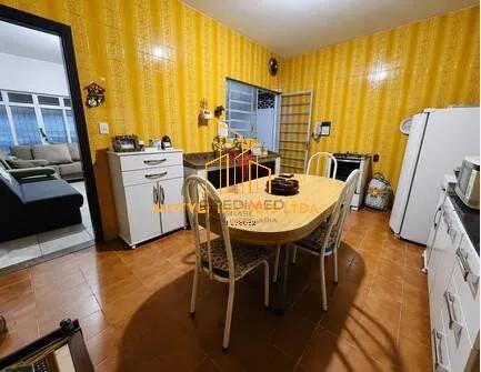CA-26330 &ndash; CASA COM QUINTAL E ED&Iacute;CULA EM  JACARE&Iacute; - SP  Jacareí - 