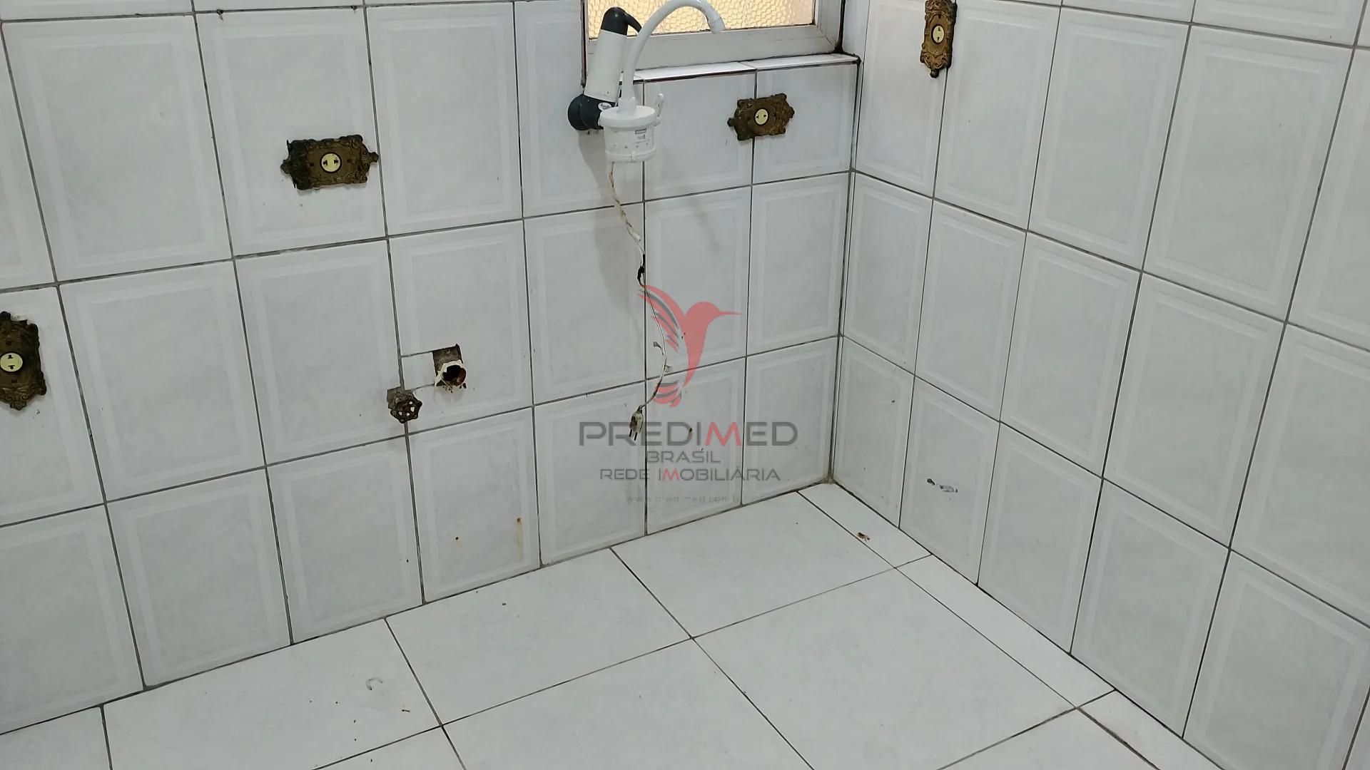 APARTAMENTO T&Eacute;RREO, TR&Ecirc;S DORMIT&Oacute;RIOS, NA COHABPEL  Pelotas - 