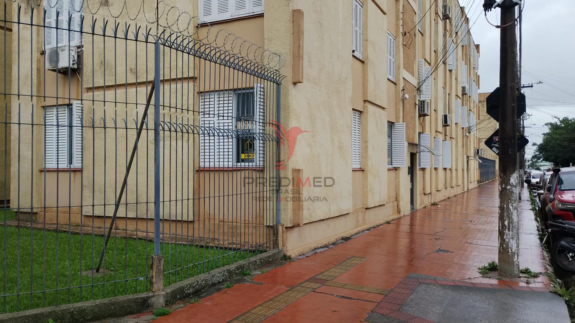 APARTAMENTO T&Eacute;RREO, TR&Ecirc;S DORMIT&Oacute;RIOS, NA COHABPEL  Pelotas - 
