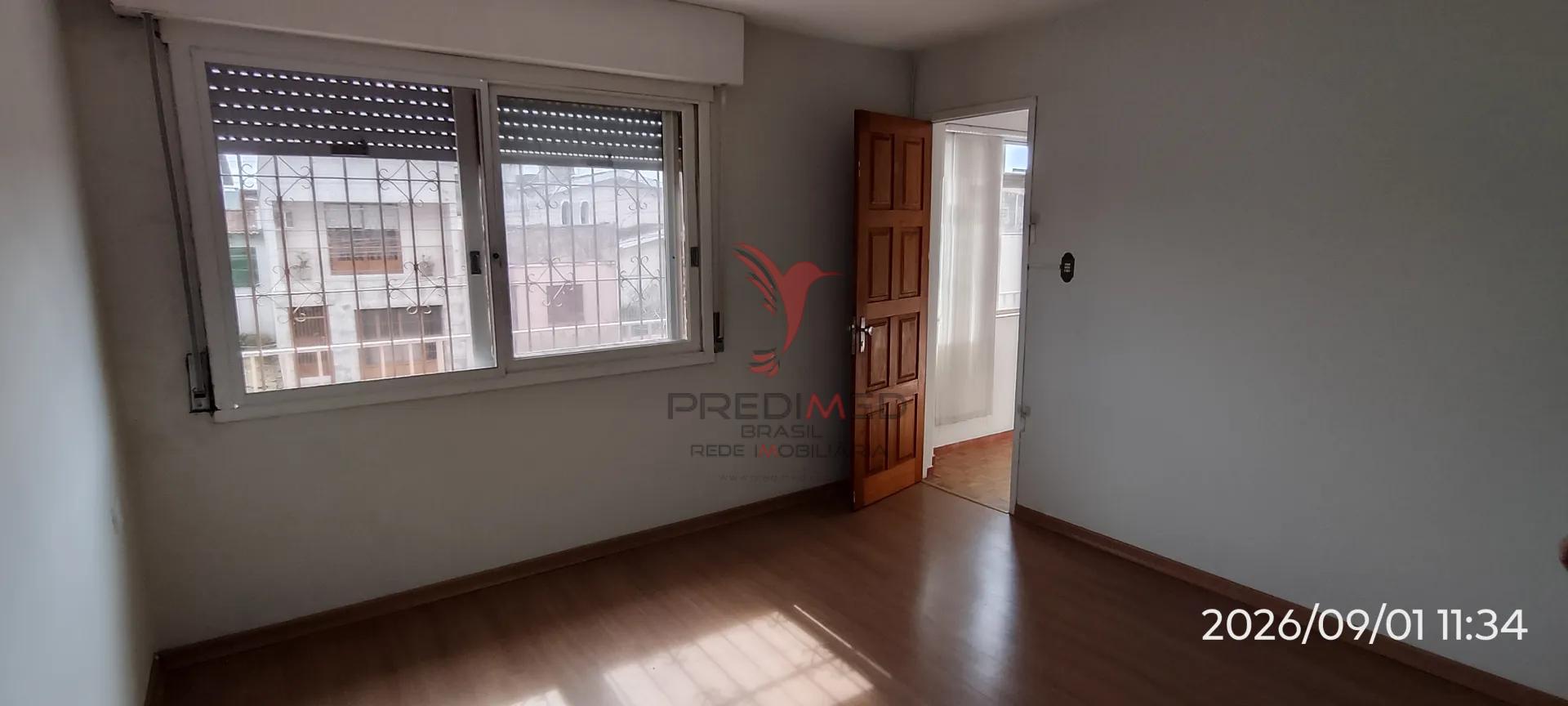 PRONTO PARA MORAR NO CENTRO: SOBRADO DE 3 DORMS, SUITE E 2 VAGAS  Pelotas - 