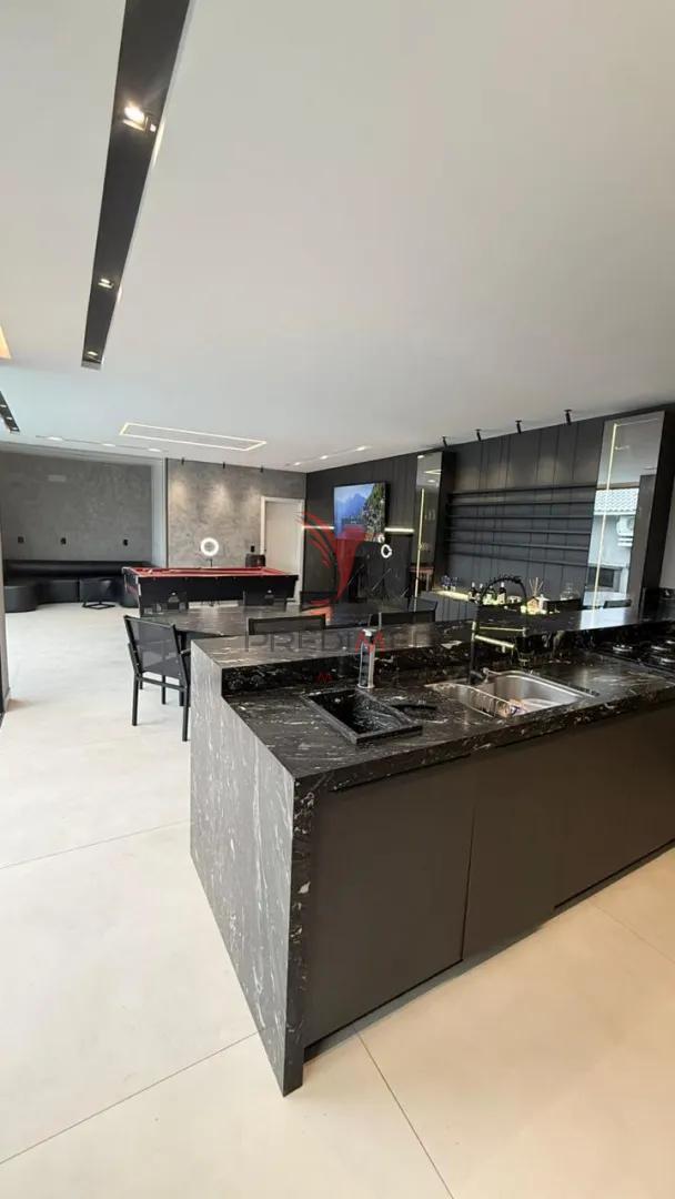 Casa com piscina em excelente localiza&ccedil;&atilde;o Avenida Manacá Tijucas - 