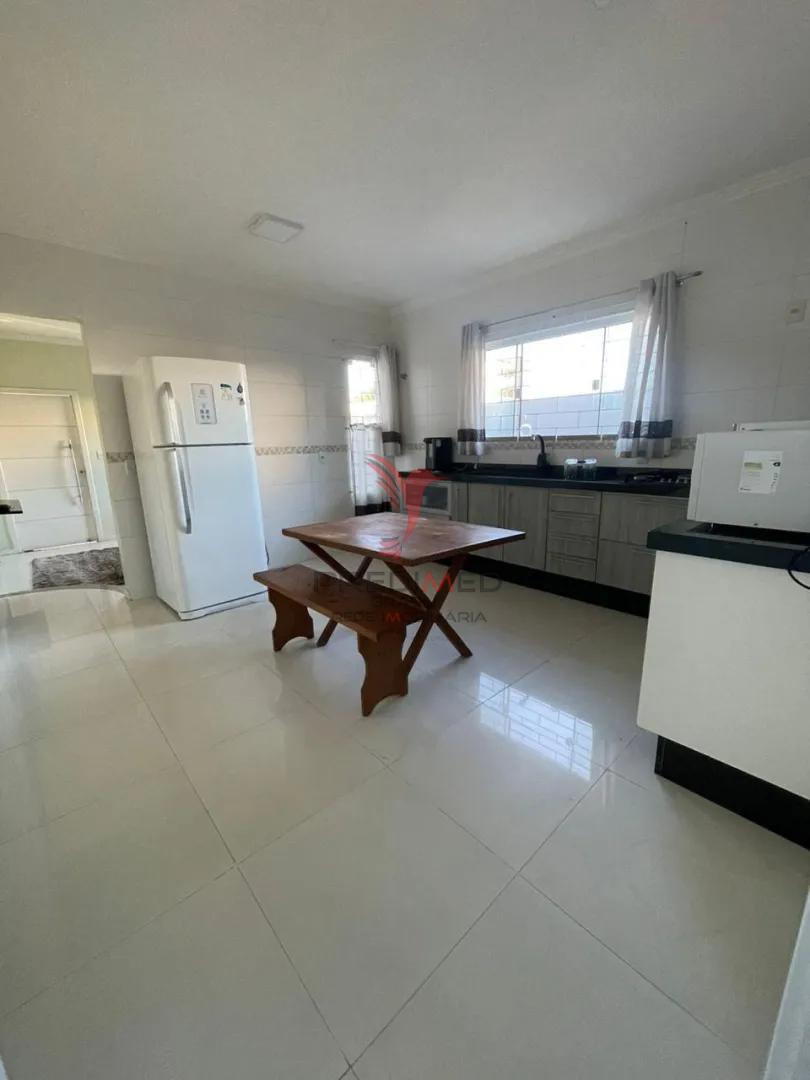 Casa com piscina em excelente localiza&ccedil;&atilde;o Avenida Manacá Tijucas - 