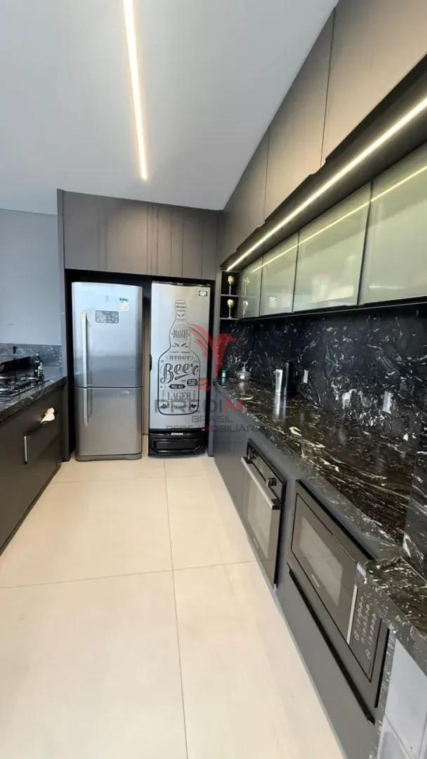 Casa com piscina em excelente localiza&ccedil;&atilde;o em Tijucas . SC Avenida Manacá Tijucas - 
