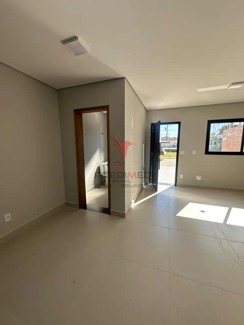 Casa no Condom&iacute;nio Vila Nova em Guaratinguet&aacute; Avenida São Dimas Guaratinguetá - 