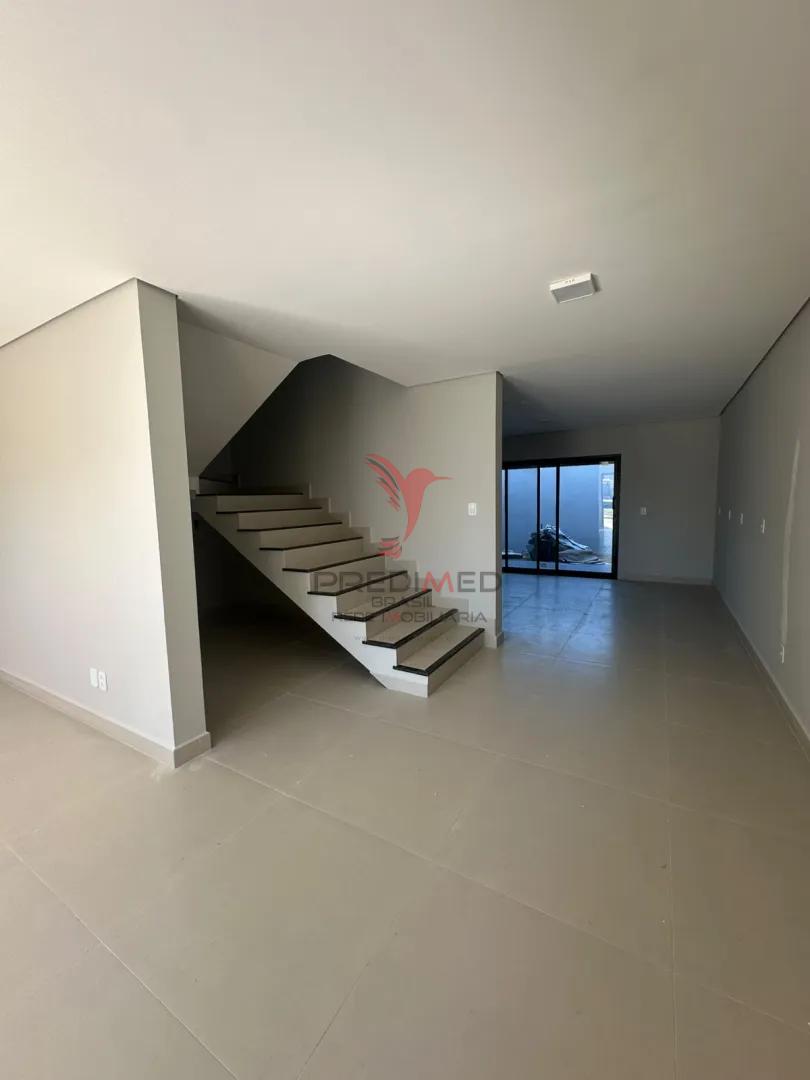 Casa no Condom&iacute;nio Vila Nova em Guaratinguet&aacute; Avenida São Dimas Guaratinguetá - 