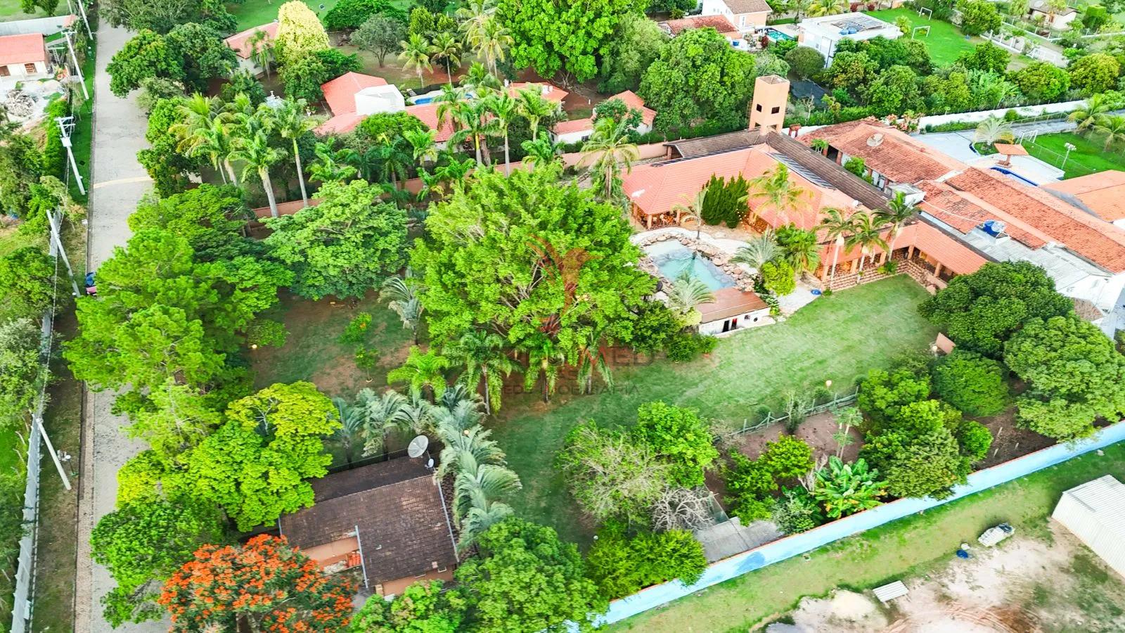Ch&aacute;cara de Alto Padr&atilde;o a venda em Salto/SP,  com 5.000 m&sup2;  e 912 m&sup2; constru&iacute;dos  Salto - 