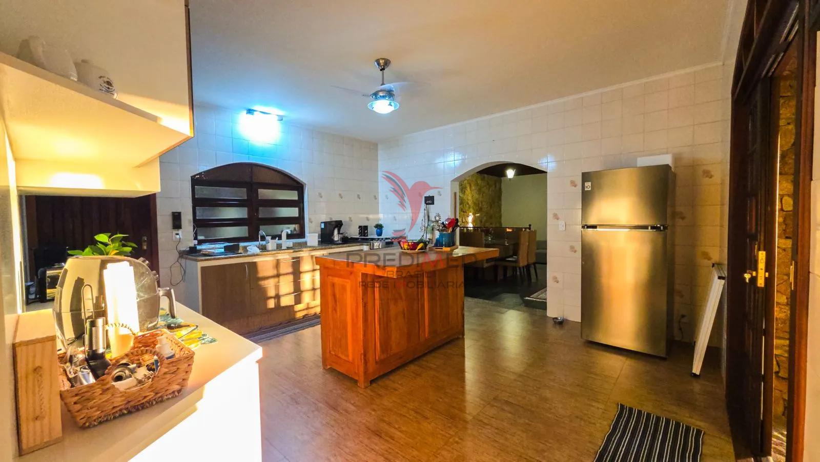 Ch&aacute;cara de Alto Padr&atilde;o a venda em Salto/SP,  com 5.000 m&sup2;  e 912 m&sup2; constru&iacute;dos  Salto - 