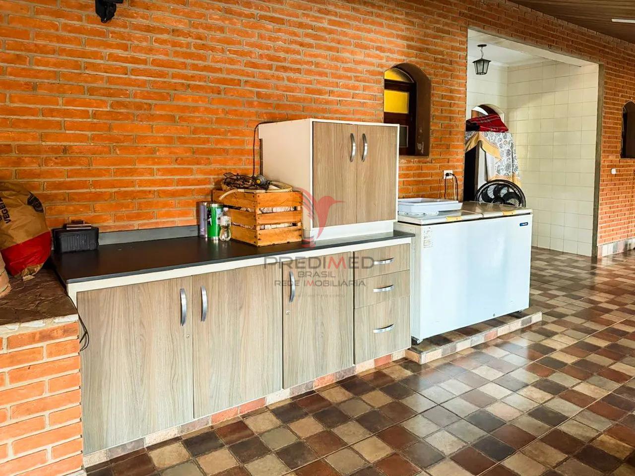Ch&aacute;cara de Alto Padr&atilde;o a venda em Salto/SP,  com 5.000 m&sup2;  e 912 m&sup2; constru&iacute;dos  Salto - 