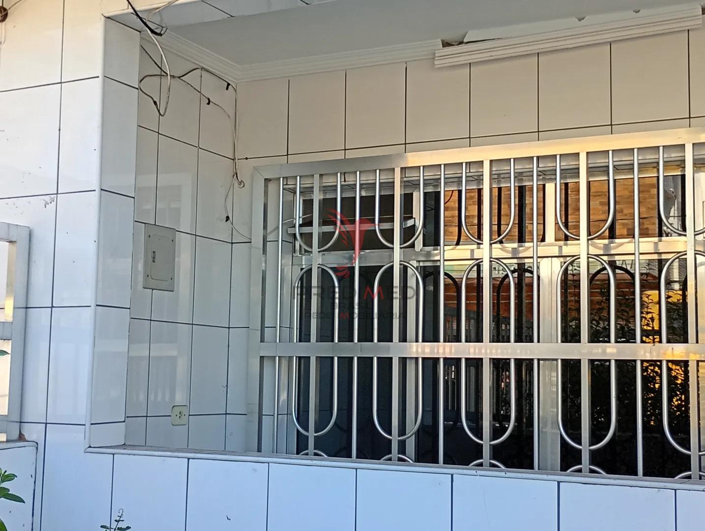 CASA D&Uacute;PLEX 4 QUARTOS,EXCELENTE LOCALIZA&Ccedil;&Atilde;O NO JARDIM CASQUEIRO!!!  Cubatão - 