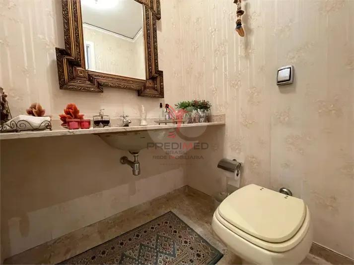 ALTO PADR&Atilde;O NO CAMPO BELO | 194 M&sup2; | 4 DORMIT&Oacute;RIOS | 3 VAGAS  São Paulo - 
