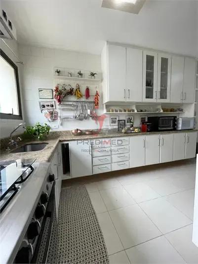 ALTO PADR&Atilde;O NO CAMPO BELO | 194 M&sup2; | 4 DORMIT&Oacute;RIOS | 3 VAGAS  São Paulo - 