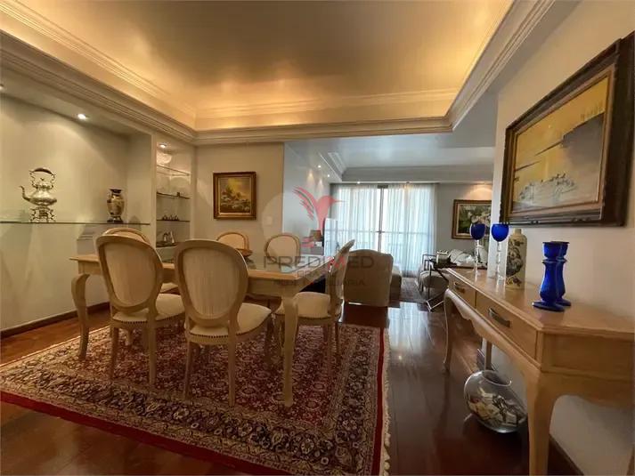 ALTO PADR&Atilde;O NO CAMPO BELO | 194 M&sup2; | 4 DORMIT&Oacute;RIOS | 3 VAGAS  São Paulo - 